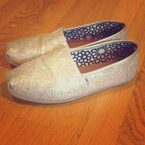 Silver sparkle TOMS